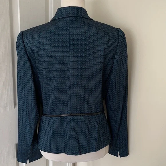 Tahari blue w black pattern skirt set